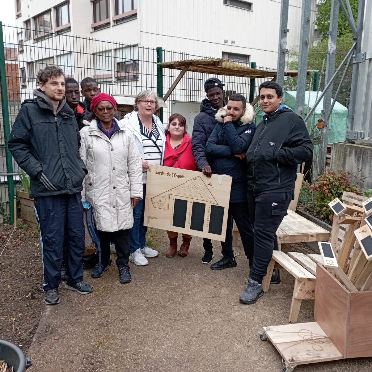 fablab la verriere restitution mobilier palette jardin espoir